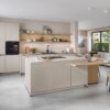 Nobilia-Look-Designkueche-mit-Insel-Beige